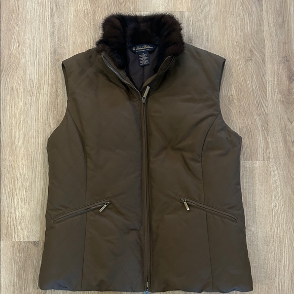 Brooks Brothers Jackets & Blazers - Brooks Brothers Womens Down Vest, dual tab zip with Mink lined collar  Size 4